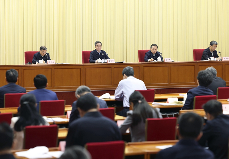 习近平对学校思政课建设作出重要指示强调:不断开创新时代思政教育新局面 努力培养更多让党放心爱国奉献担当民族复兴重任的时代新人